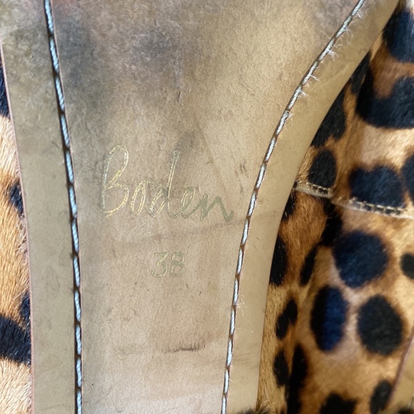 Boden Trim Detail Point Ballet Flats - Picture 6 of 7